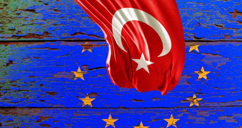 Encuesta: La mayoría de los turcos creen que Europa quiere dividir a Turquía