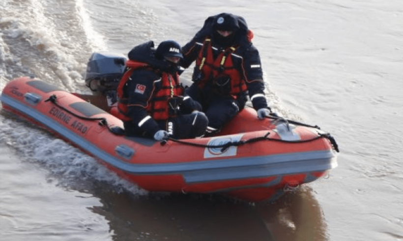 Tragedia en la frontera Grecia-Turquía: Cuatro personas desaparecidas tras el naufragio de un bote en el río Evros