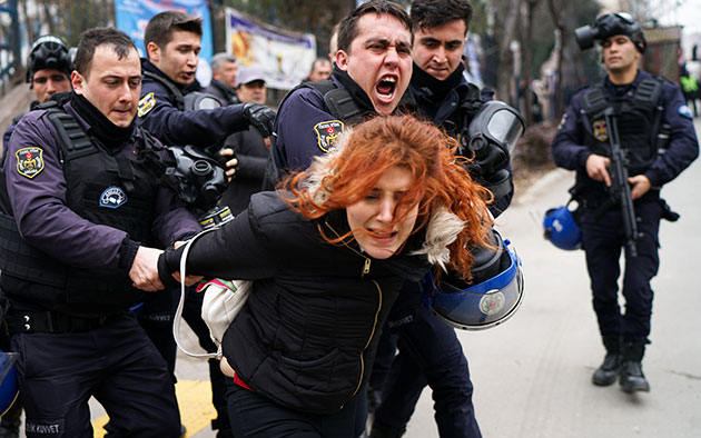 Mujeres encarceladas en Turquía: Campaña sistemática de persecución y miedo
