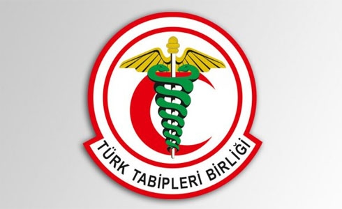 Médicos turcos bajo amenaza severa por criticar la campaña militar turca en Siria