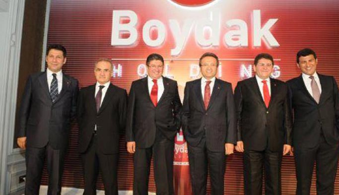 Miembros de una familia empresaria de Turquía condenados a largas penas de prisión por sus supuestos vínculos con el movimiento Gülen