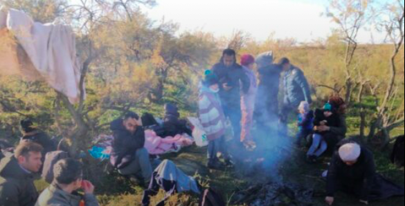 [URGENTE] 17 inmigrantes, entre ellos 5 niños y 4 mujeres, corren peligro de morir de hipotermia en la frontera griega